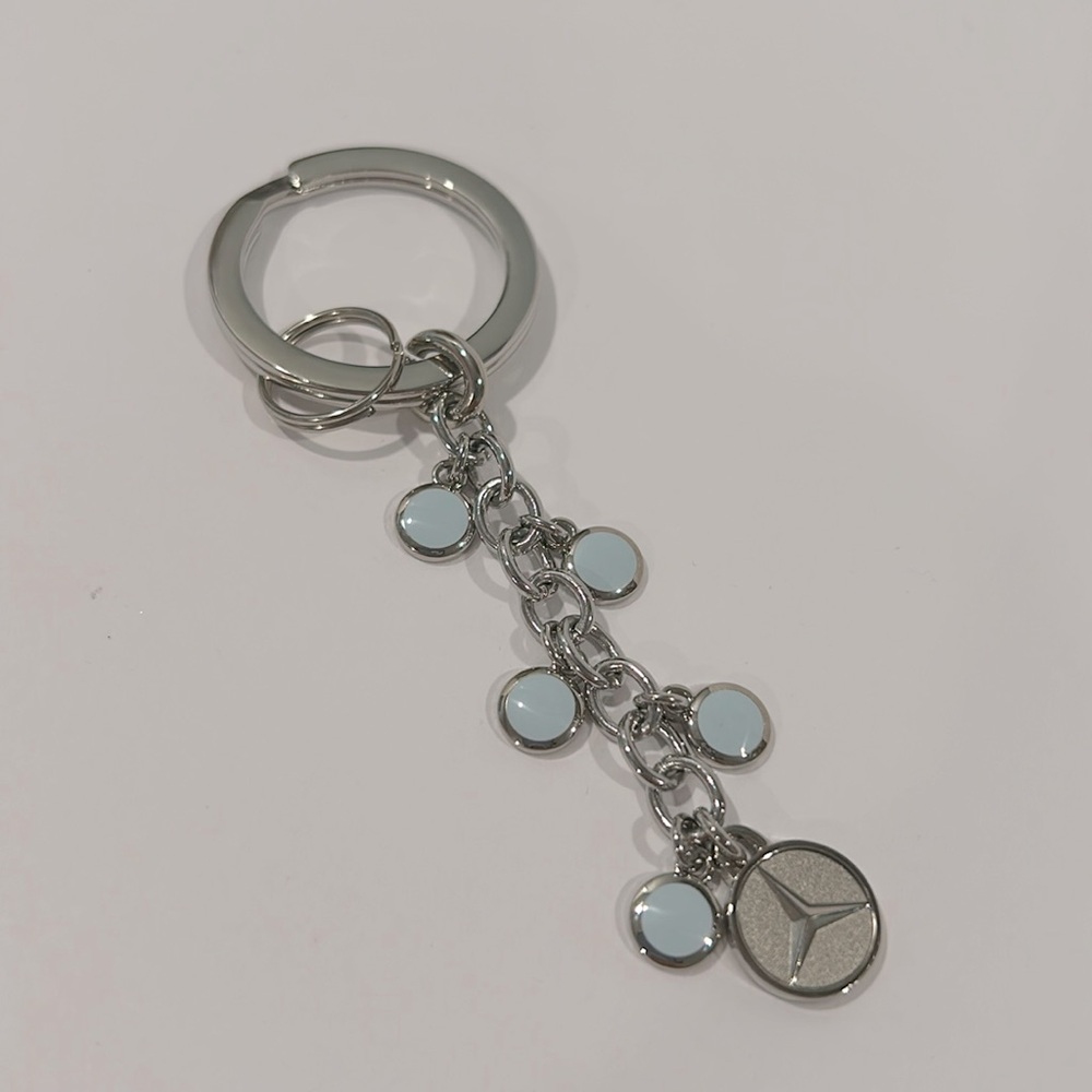 NWOT Mercedes Silver Key Chain - Picture 1 of 4